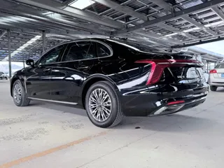 Hongqi H5 2024 купить из Китая, цена 2 858 000 ₽ — Suifenhe Auto