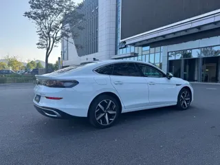 Volkswagen Lamando 2024 купить из Китая, цена 2 086 000 ₽ — Suifenhe Auto