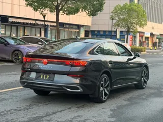 Volkswagen Lamando 2025 купить из Китая, цена 2 125 000 ₽ — Suifenhe Auto