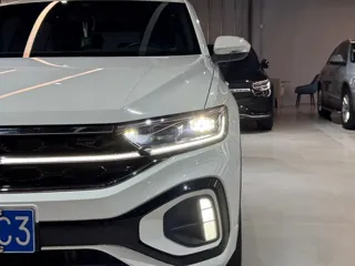 Volkswagen T-Roc 2024 купить из Китая, цена 2 681 000 ₽ — Suifenhe Auto