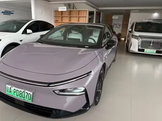 Xpeng P7+ 2025 купить из Китая, цена 4 197 000 ₽ — Suifenhe Auto