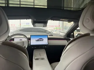 Xpeng P7+ 2025 купить из Китая, цена 4 197 000 ₽ — Suifenhe Auto