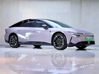 Xpeng P7+ 2025 купить из Китая, цена 4 562 000 ₽ — Suifenhe Auto