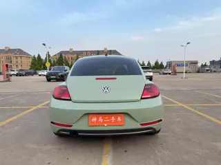 Volkswagen Beetle 2018 купить из Китая, цена 1 678 000 ₽ — Suifenhe Auto