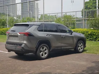 Toyota RAV4 2024 купить из Китая, цена 3 200 000 ₽ — Suifenhe Auto