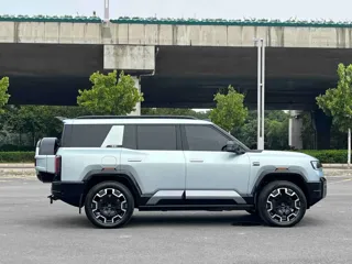 Fangchengbao Bao 8 2024 купить из Китая, цена 9 155 000 ₽ — Suifenhe Auto