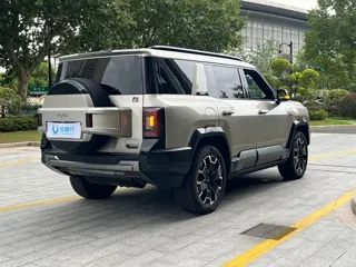 Fangchengbao Bao 8 2024 купить из Китая, цена 9 270 000 ₽ — Suifenhe Auto