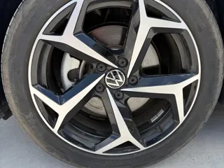 Volkswagen Passat 2025 купить из Китая, цена 3 858 000 ₽ — Suifenhe Auto