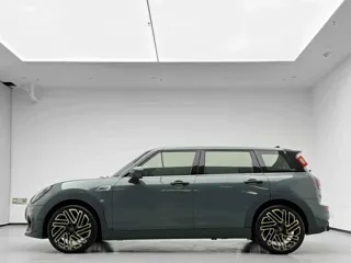 MINI CLUBMAN 2022 купить из Китая, цена 3 429 000 ₽ — Suifenhe Auto