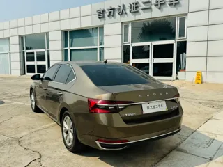 Skoda Superb 2021 купить из Китая, цена 1 438 000 ₽ — Suifenhe Auto