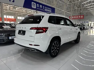 Skoda Karoq 2023 купить из Китая, цена 2 094 000 ₽ — Suifenhe Auto