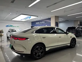BYD Qin 2025 купить из Китая, цена 3 311 000 ₽ — Suifenhe Auto