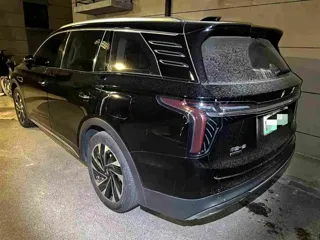 Hongqi HS7 2024 купить из Китая, цена 4 319 000 ₽ — Suifenhe Auto