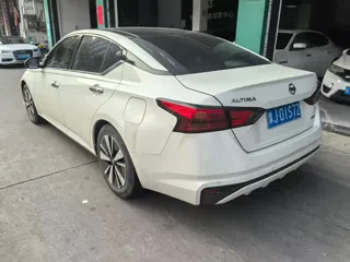 Nissan Teana 2022 купить из Китая, цена 1 551 000 ₽ — Suifenhe Auto