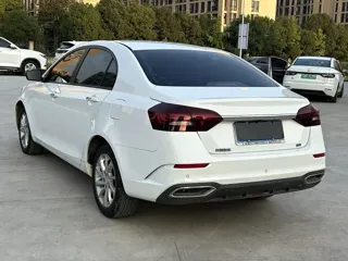 Geely Emgrand 2021 купить из Китая, цена 1 173 000 ₽ — Suifenhe Auto
