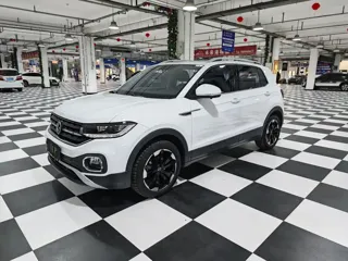 Volkswagen Tacqua 2022 купить из Китая, цена 1 611 000 ₽ — Suifenhe Auto