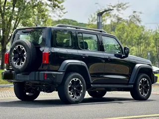 Tank 300 2025 купить из Китая, цена 5 461 000 ₽ — Suifenhe Auto