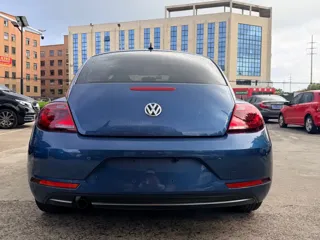 Volkswagen Beetle 2018 купить из Китая, цена 1 574 000 ₽ — Suifenhe Auto