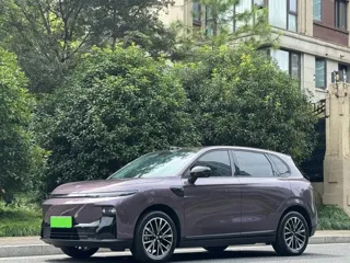 Leapmotor B10 2025 купить из Китая, цена 3 129 000 ₽ — Suifenhe Auto