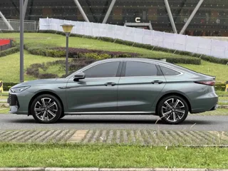Chery Arrizo 8 PRO 2025 купить из Китая, цена 2 819 000 ₽ — Suifenhe Auto