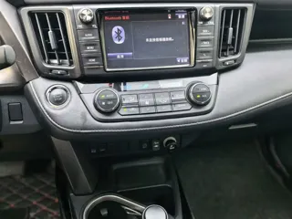 Toyota RAV4 2019 купить из Китая, цена 2 126 000 ₽ — Suifenhe Auto