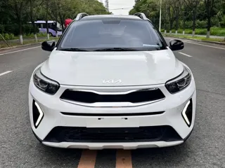 Kia Stonic 2023 купить из Китая, цена 1 522 000 ₽ — Suifenhe Auto