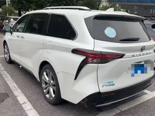 Toyota SIENNA 2024 купить из Китая, цена 8 057 000 ₽ — Suifenhe Auto