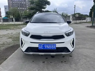 Kia Stonic 2024 купить из Китая, цена 1 602 000 ₽ — Suifenhe Auto