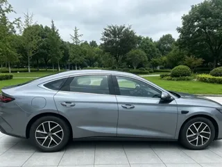 BYD Qin 2025 купить из Китая, цена 2 690 000 ₽ — Suifenhe Auto