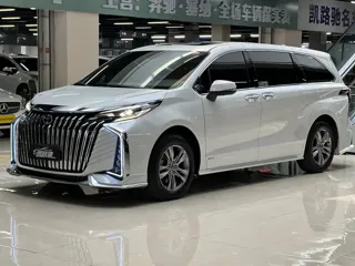 Toyota SIENNA 2024 купить из Китая, цена 7 708 000 ₽ — Suifenhe Auto