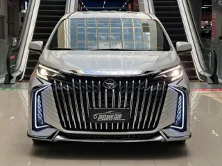 Toyota SIENNA 2024 купить из Китая, цена 7 708 000 ₽ — Suifenhe Auto