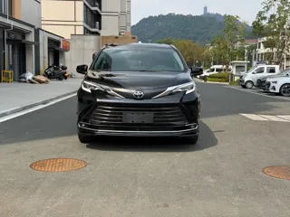 Toyota SIENNA 2025 купить из Китая, цена 7 139 000 ₽ — Suifenhe Auto
