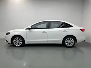 Buick Excelle GT 2020 купить из Китая, цена 1 221 000 ₽ — Suifenhe Auto