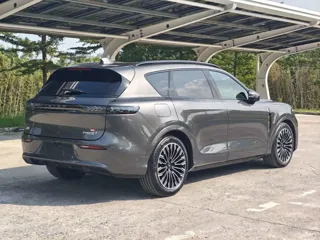 Voyah Free 2025 купить из Китая, цена 5 657 000 ₽ — Suifenhe Auto
