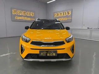 Kia Stonic 2023 купить из Китая, цена 1 496 000 ₽ — Suifenhe Auto