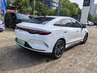 BYD Qin 2025 купить из Китая, цена 3 148 000 ₽ — Suifenhe Auto