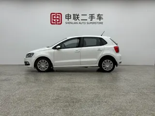 Volkswagen Polo 2019 купить из Китая, цена 1 301 000 ₽ — Suifenhe Auto
