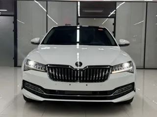 Skoda Superb 2024 купить из Китая, цена 2 877 000 ₽ — Suifenhe Auto