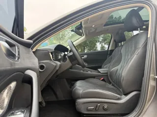 Roewe D7 2024 купить из Китая, цена 2 587 000 ₽ — Suifenhe Auto