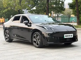 Lynk & Co 07 EM-P 2024 купить из Китая, цена 3 247 000 ₽ — Suifenhe Auto