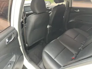 Kia Stonic 2023 купить из Китая, цена 1 395 000 ₽ — Suifenhe Auto