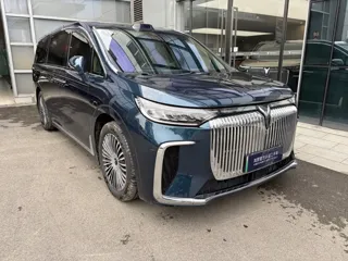 Voyah Dreamer 2025 купить из Китая, цена 6 762 000 ₽ — Suifenhe Auto