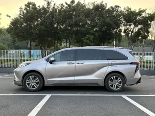 Toyota SIENNA 2025 купить из Китая, цена 7 851 000 ₽ — Suifenhe Auto