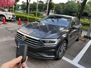 Volkswagen Sagitar 2021 купить из Китая, цена 1 545 000 ₽ — Suifenhe Auto