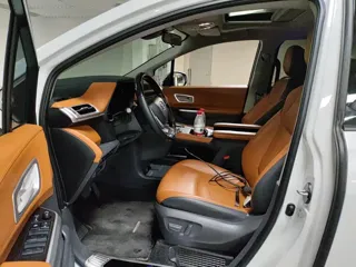 Toyota SIENNA 2025 купить из Китая, цена 7 521 000 ₽ — Suifenhe Auto