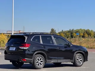 Subaru Forester 2022 купить из Китая, цена 2 913 000 ₽ — Suifenhe Auto