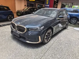 BMW 5 Series 2026 купить из Китая, цена 8 020 000 ₽ — Suifenhe Auto