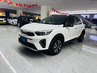 Kia Stonic 2022 купить из Китая, цена 1 265 000 ₽ — Suifenhe Auto