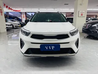 Kia Stonic 2022 купить из Китая, цена 1 265 000 ₽ — Suifenhe Auto