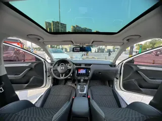 Skoda Octavia 2019 купить из Китая, цена 1 244 000 ₽ — Suifenhe Auto